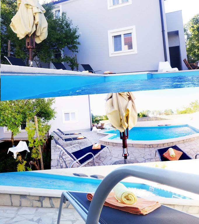 Guest House Ilic Loborika Екстериор снимка